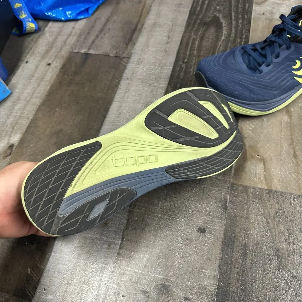 Topo Ultrafly 5 Running Shoes in Navy‎ Lime Men's Size 12 Sneakers